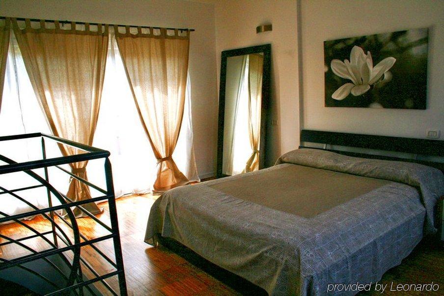 Isola Apartments ميلان الغرفة الصورة